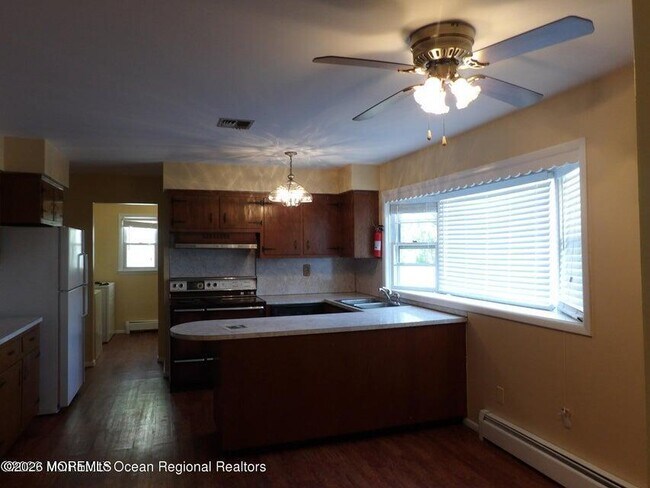 Building Photo - 1477 US-9