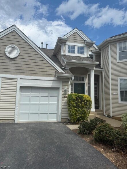 Primary Photo - 260 Bald Eagle Dr