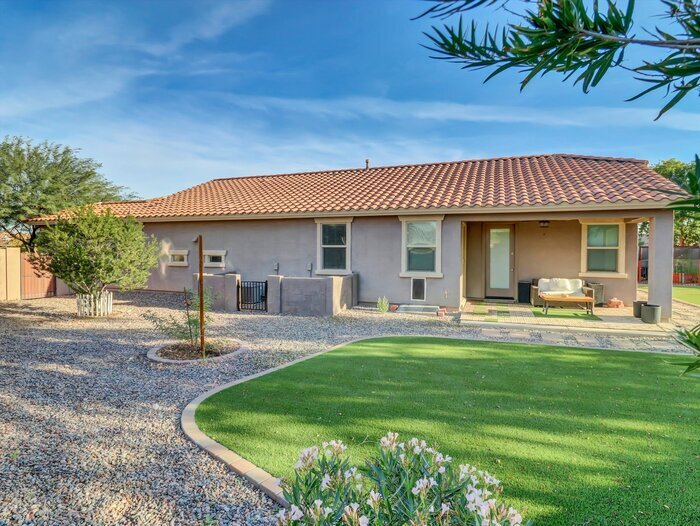 Building Photo - 3405 W Alta Vista Rd