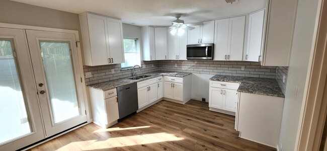 Building Photo - 7473 Walling Ln