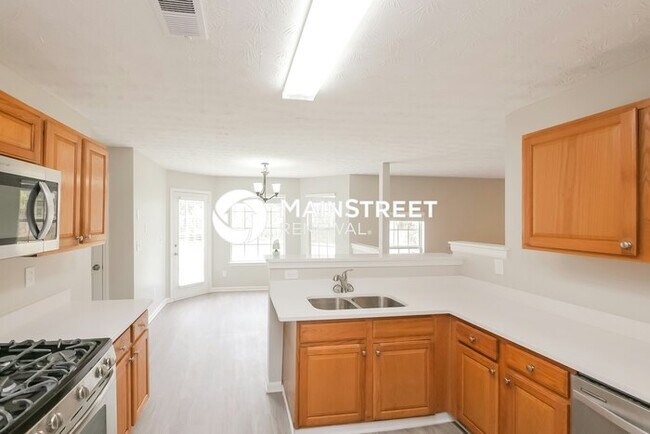 Building Photo - 4 Bedroom Pet-Friendly Home in JONESBORO, ...