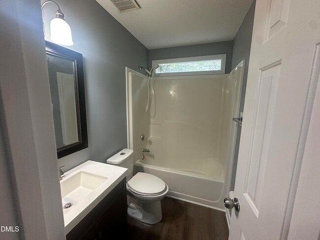 Building Photo - 3529 Singleleaf Ln
