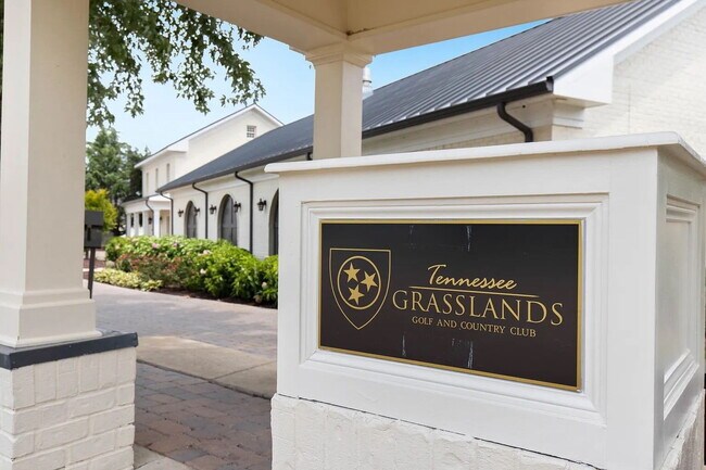 Building Photo - Welcome to Revery Point — where lakefront ...