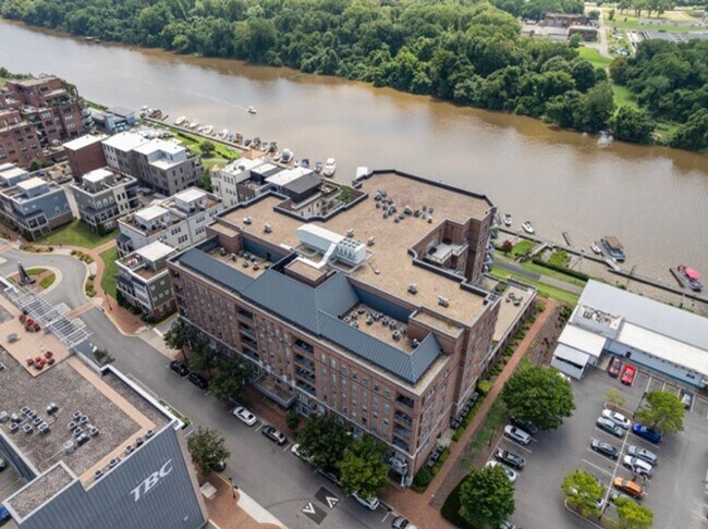 Building Photo - 4820 Old Main St