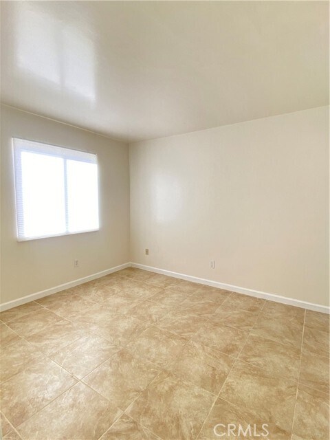 Building Photo - 12196 Carnation Ln