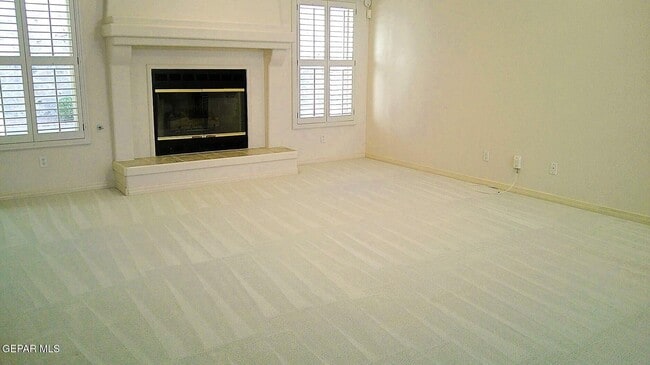 Building Photo - 6901 Mineral Ridge Dr