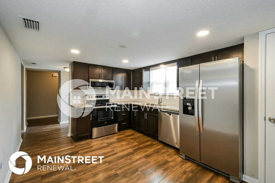 Building Photo - 3506 Whalers Way