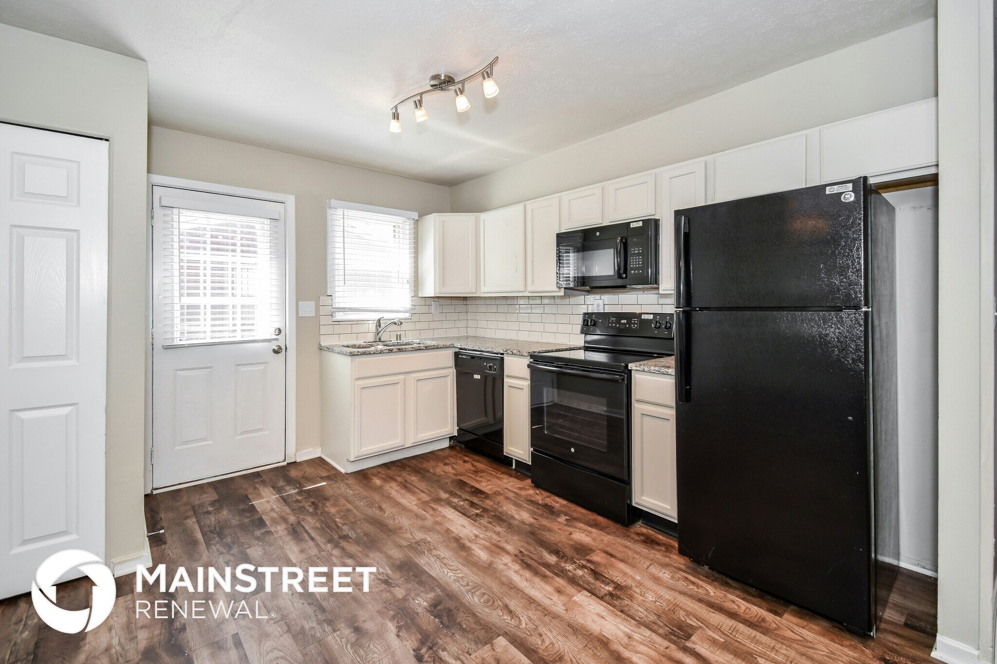 Building Photo - 5007 Invicta Dr