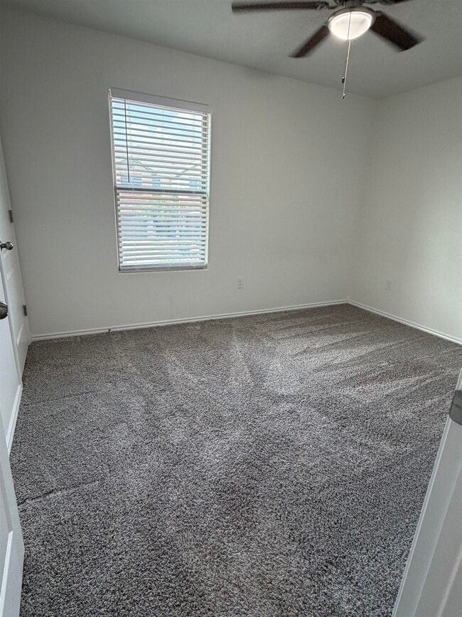 Building Photo - 5701 Montevista Dr