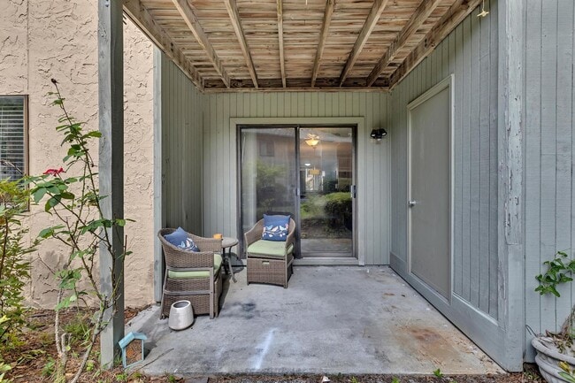 Building Photo - 3637 St Johns Ct
