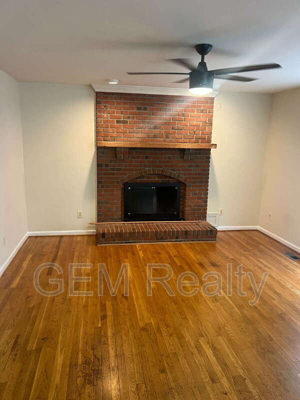 Building Photo - 6510 Marsh Ct