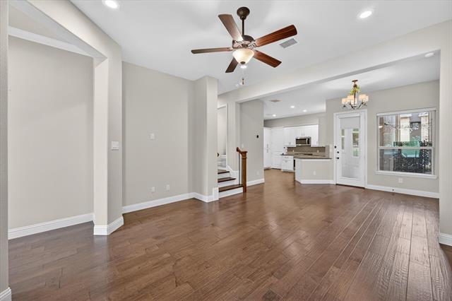 Building Photo - 4224 Riverside Dr