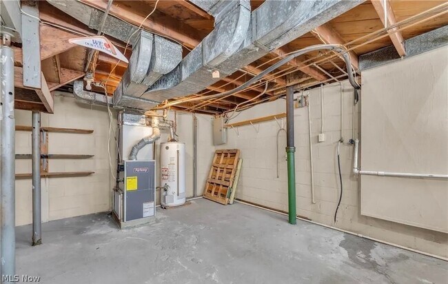 Building Photo - 20460 Lakeshore Blvd