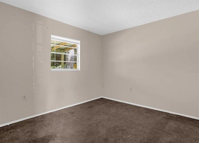 Building Photo - 15115 Omaha St