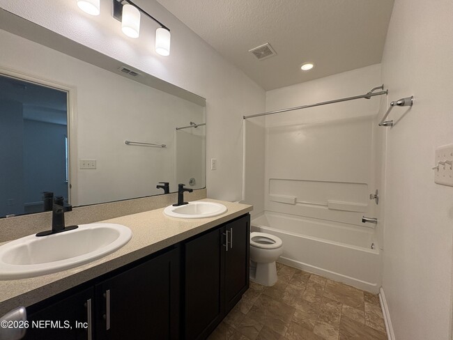 Building Photo - 3427 Biltmore Way