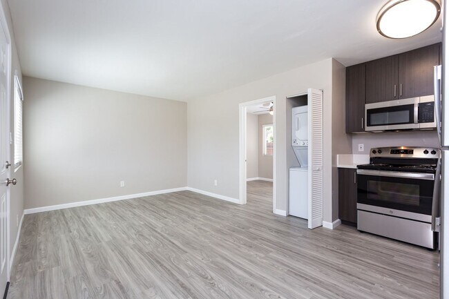 Building Photo - COMING SOON!! 1 bed 1 bath in El Cajon