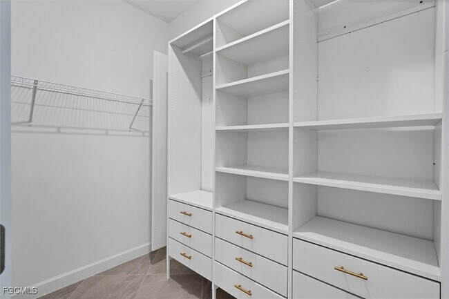 Building Photo - 11368 Canopy Loop