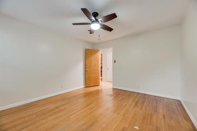 Building Photo - 2217 Glenwood Ln