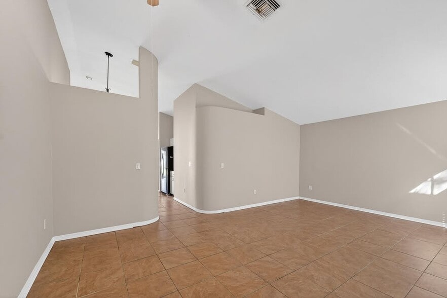 Building Photo - 508 Sonoma Dr