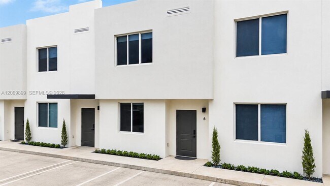 Building Photo - 171 NW 158th St