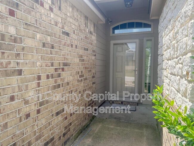 Building Photo - 2707 Burlington