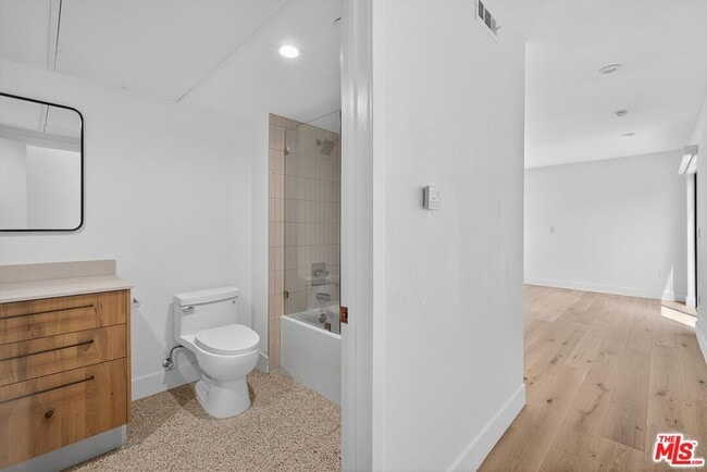 Building Photo - 2412 Eads St