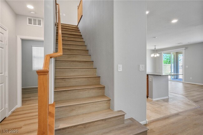 Building Photo - 9136 Cocowoods Pl