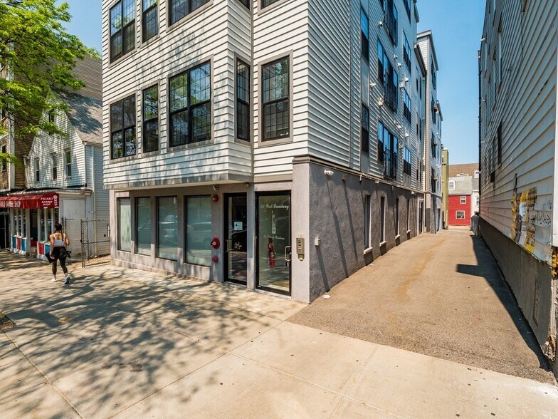 Building Photo - 350 WEST BROADWAY