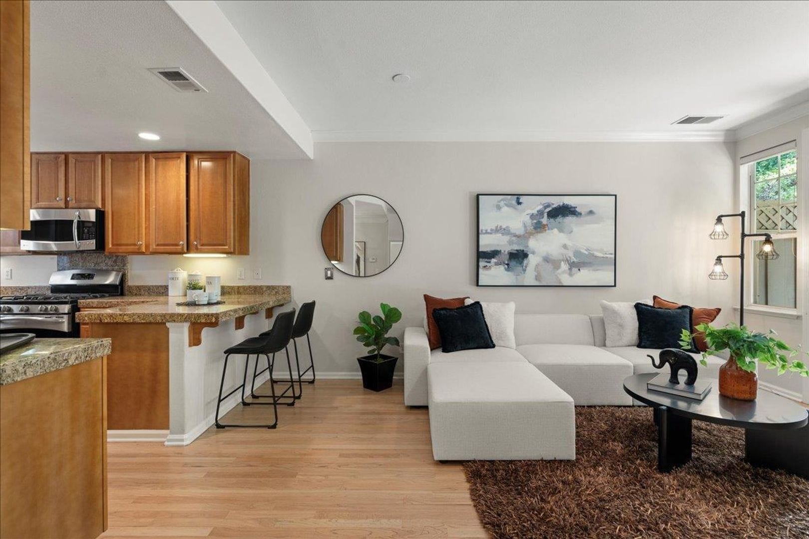 Building Photo - 182 Cuesta De Los Gatos