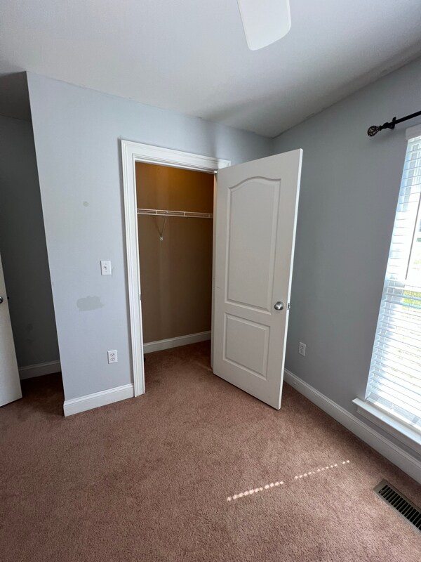 Building Photo - 2029 Armstrong Loop