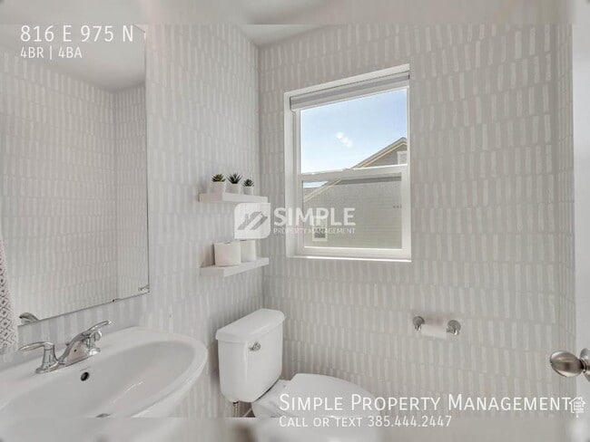 Building Photo - 816 E 975 N