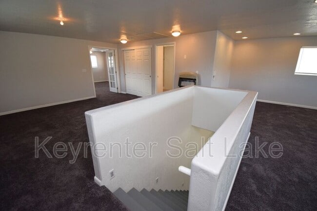 Building Photo - 12898 S 300 E