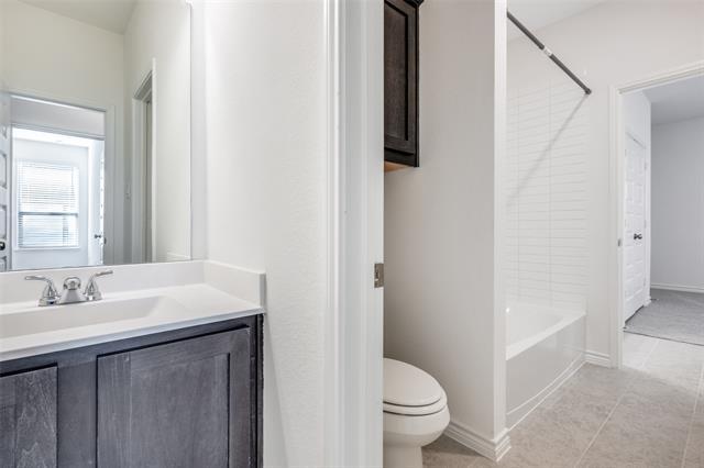 Building Photo - 405 Saddle Ln