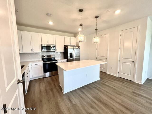 Building Photo - 1239 Bluewater Ln
