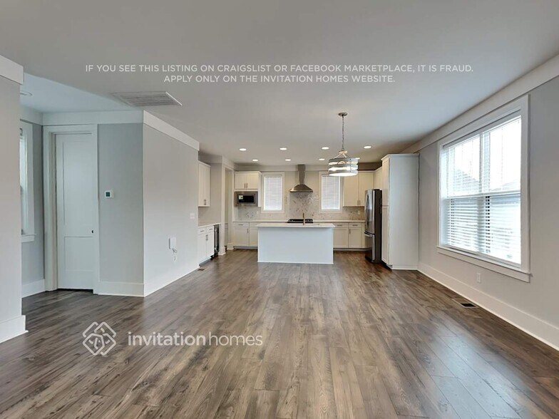 Building Photo - 256 Founders Ln