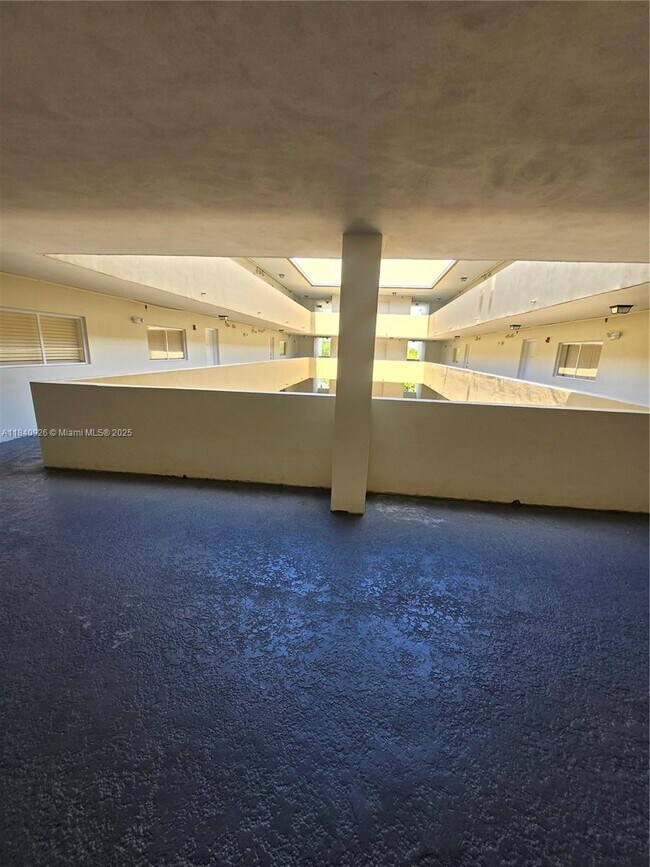 Building Photo - 2647 NW 25th Ave