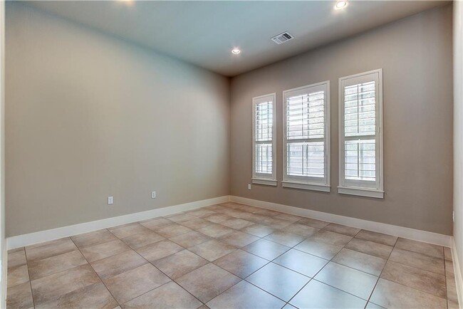 Building Photo - 4541 Mattie St