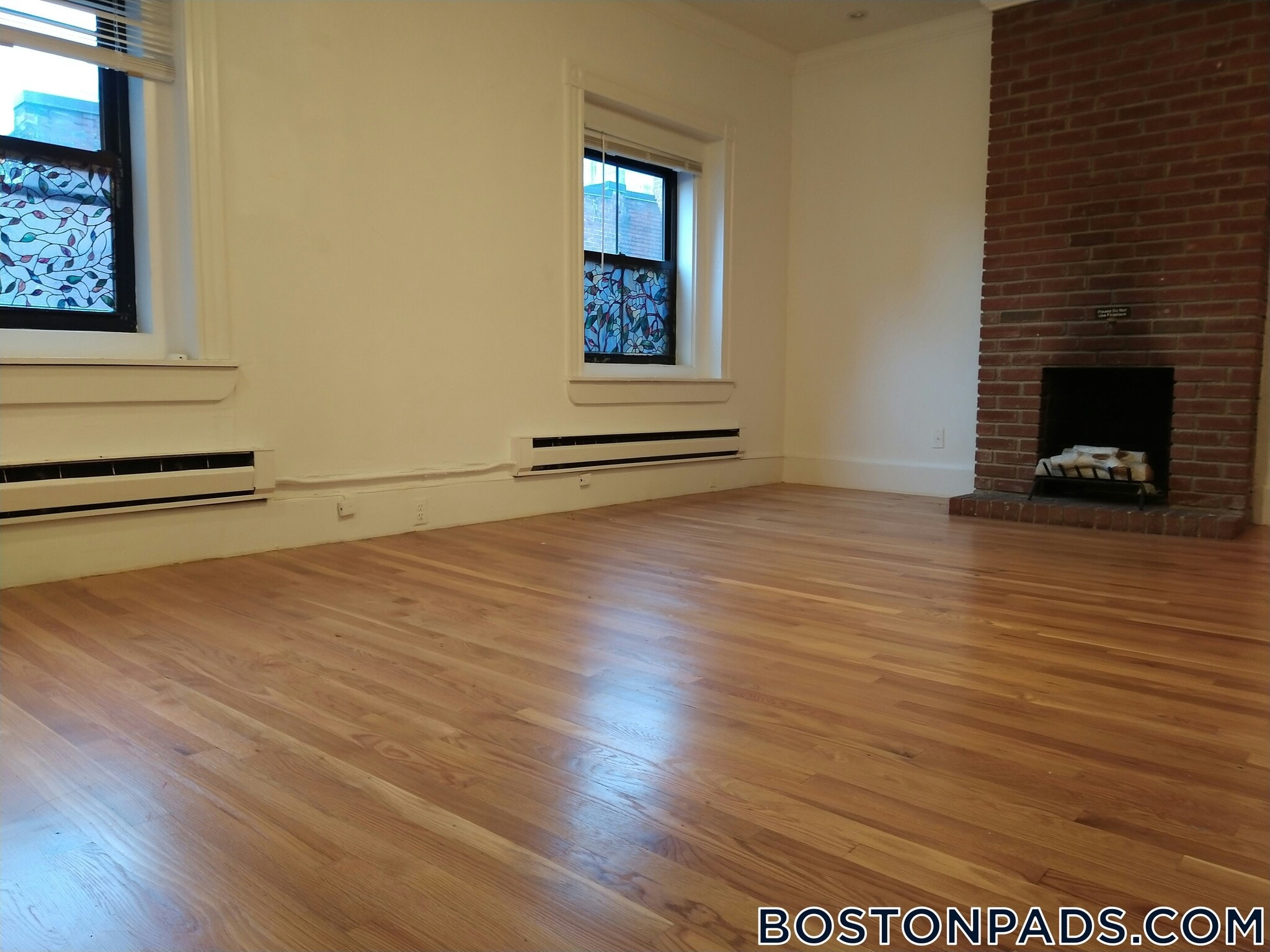 Building Photo - 48 Hereford St