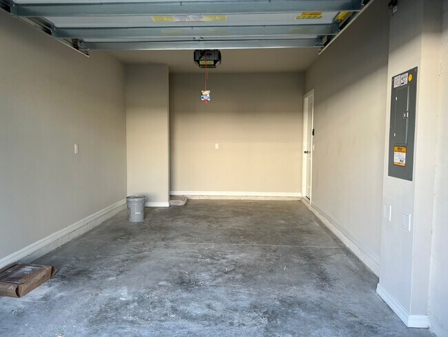 Building Photo - 2768 Scarlet Bay Pl