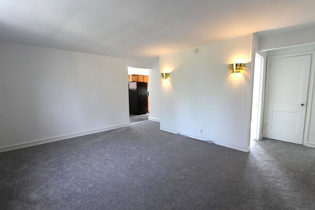 Building Photo - 510 S Pleasant Pl
