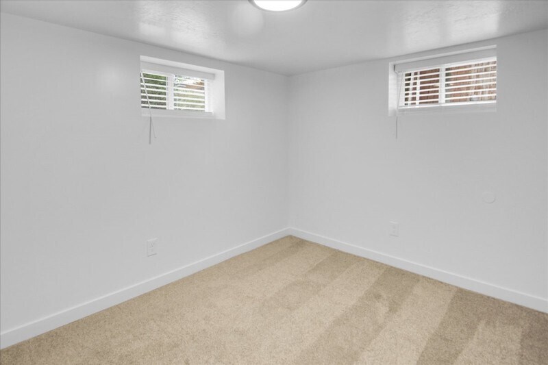 Building Photo - 3568 Orchard Ave