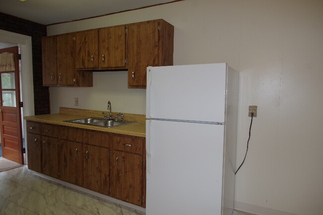 Building Photo - 531 N Main St