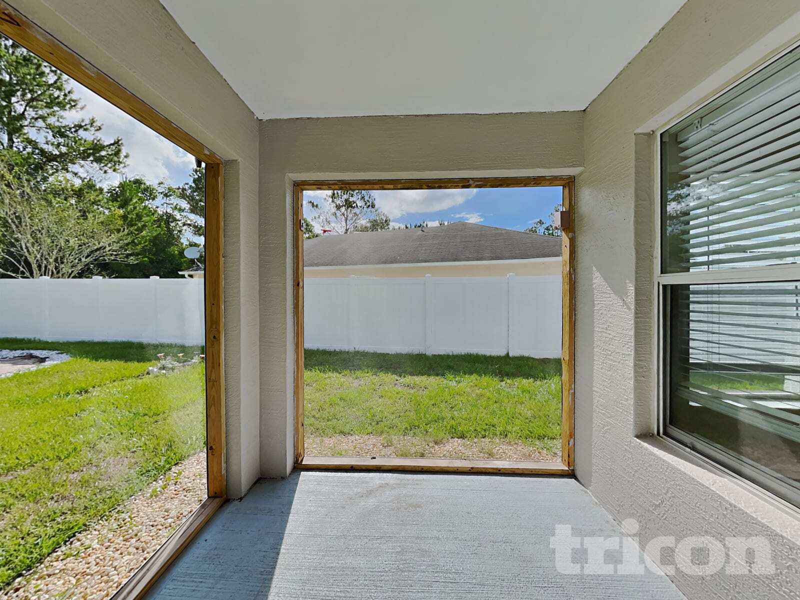 Building Photo - 17 Rosepetal Ln