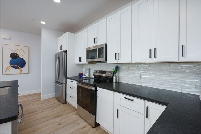 Building Photo - 15NAD