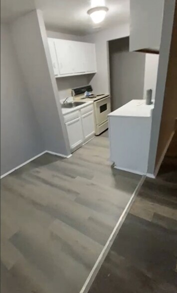 Building Photo - 13540 Superior Rd