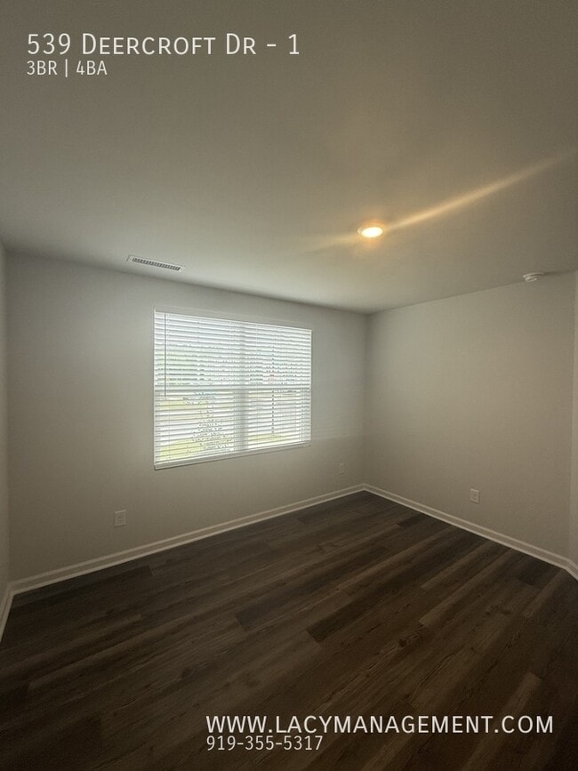 Building Photo - 539 Deercroft Dr