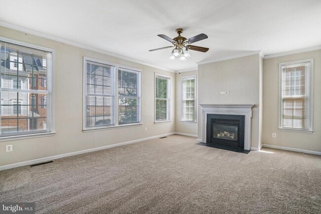 Building Photo - 9662 Potters Hill Cir
