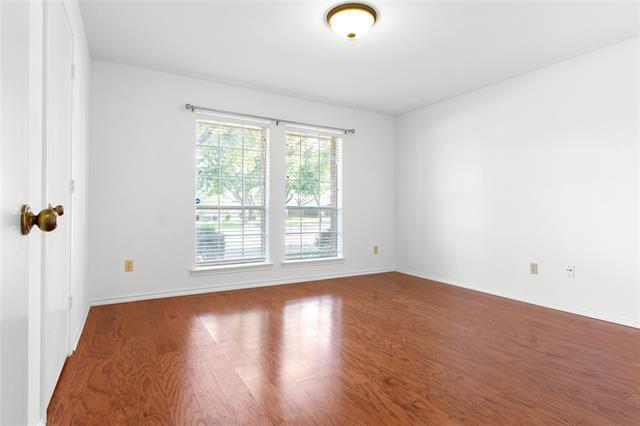 Building Photo - 9702 Summerhill Ln