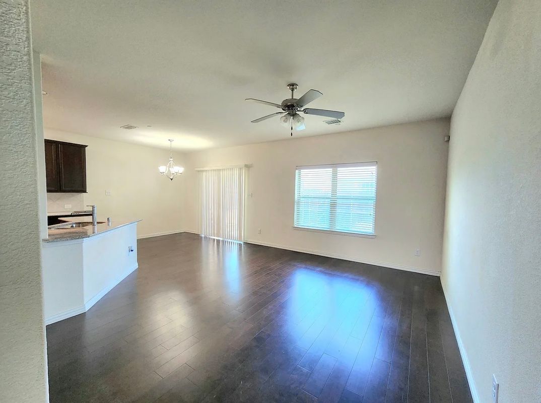 Building Photo - 4816 Bridgewater St