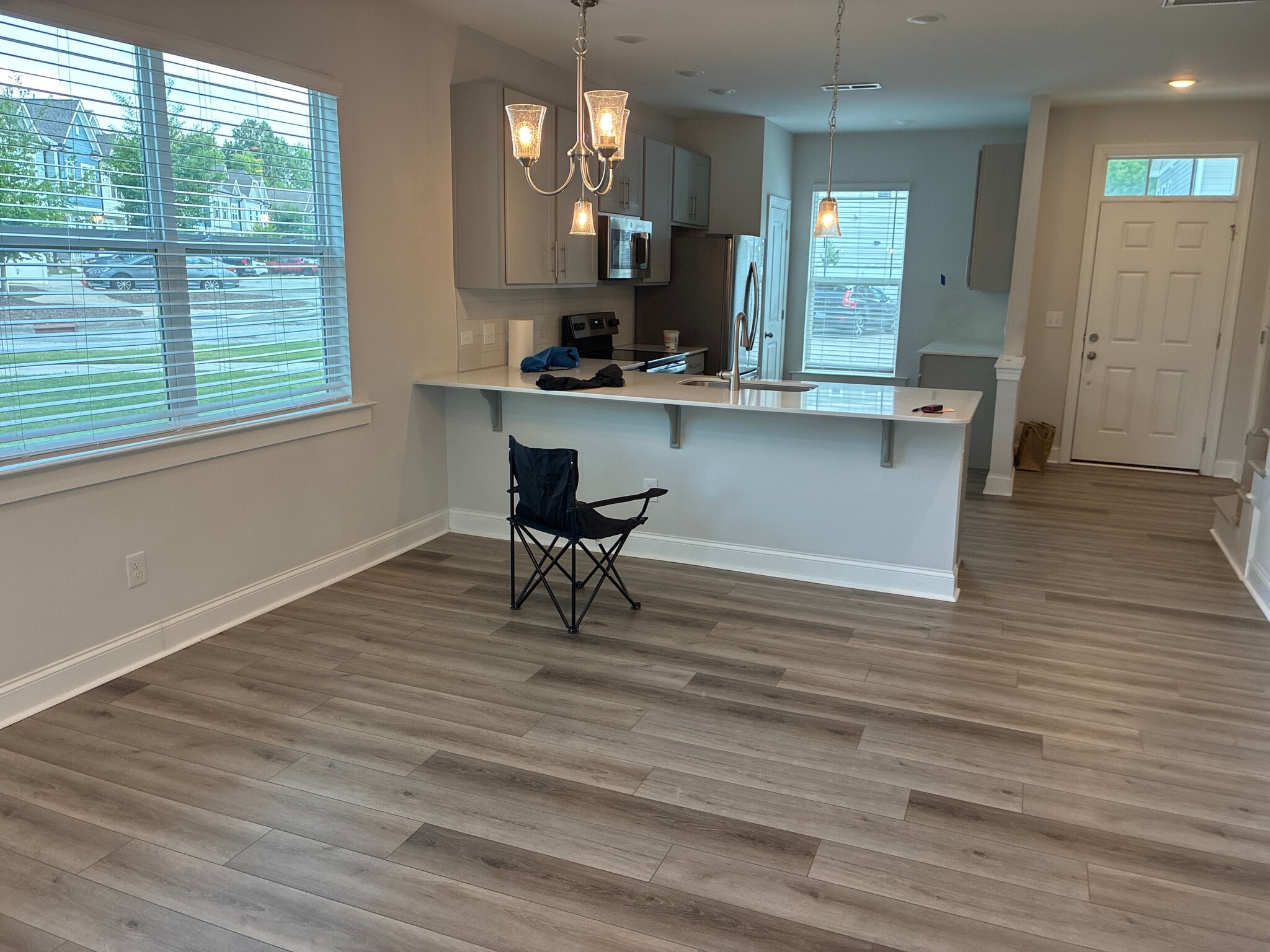 Building Photo - Room in Townhome on Old Grove Ln